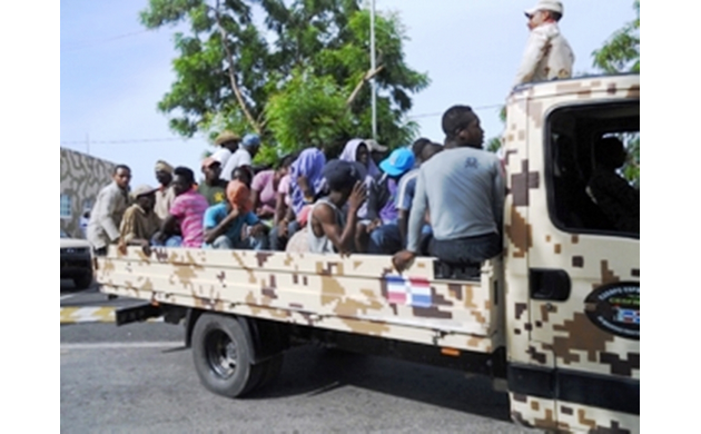 En République dominicaine et aux Bahamas, les déportations d’Haïtiens se poursuivent